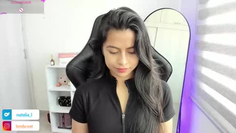 Snapshot of roseparis chatting on November 30, 2025, 2:43 pm Nat online show from November 30, 2025, 2:43 pm