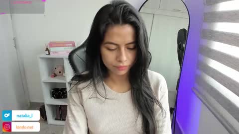 Snapshot of roseparis chatting on December 5, 2025, 2:36 pm Nat online show from December 5, 2025, 2:36 pm