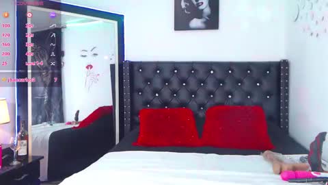 roseramiirez online show from October 8, 2025, 12:08 am