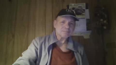 Snapshot of roses2u1958 chatting on March 14, 2026, 5:51 pm roses2u1958 online show from March 14, 2026, 5:51 pm