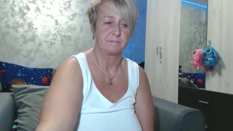 Lovepinklilly online show from December 16, 2025, 6:02 pm