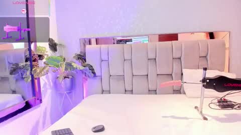 Rose online show from January 14, 2026, 5:02 am