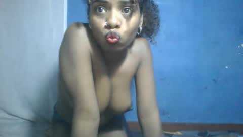 Roseyaa online show from October 13, 2025, 5:57 pm