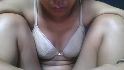 Snapshot of rosia685234 chatting on March 14, 2026, 8:03 pm rosia685234 online show from March 14, 2026, 8:03 pm