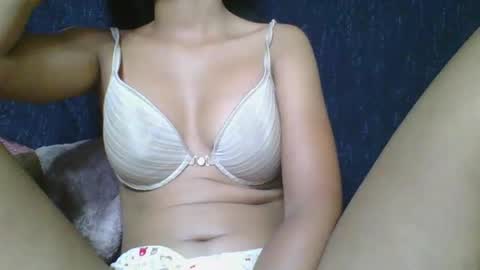 Snapshot of rosia685234 chatting on March 16, 2026, 2:50 am rosia685234 online show from March 16, 2026, 2:50 am