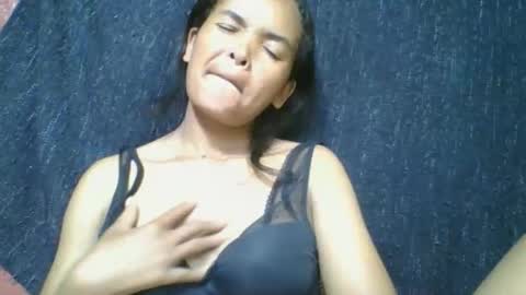 Snapshot of rosia685234 chatting on April 16, 2026, 4:19 pm rosia685234 online show from April 16, 2026, 4:19 pm