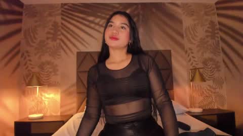 Snapshot of rosie_chell chatting on July 29, 2026, 12:14 pm Rosie online show from July 29, 2026, 12:14 pm