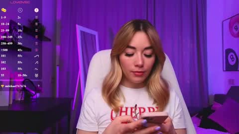 Snapshot of rosie_mac chatting on June 8, 2026, 1:09 am Rosie online show from June 8, 2026, 1:09 am