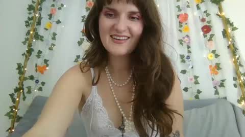 Snapshot of rosie_woods chatting on October 9, 2025, 6:06 pm rosie_woods online show from October 9, 2025, 6:06 pm