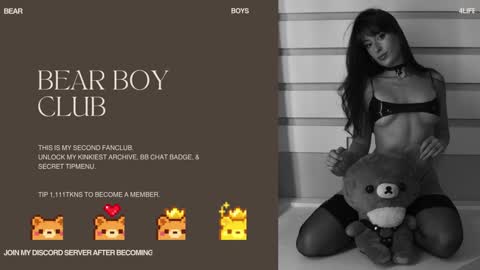 Snapshot of rosiebones chatting on February 4, 2026, 9:42 pm Rosie Bones online show from February 4, 2026, 9:42 pm