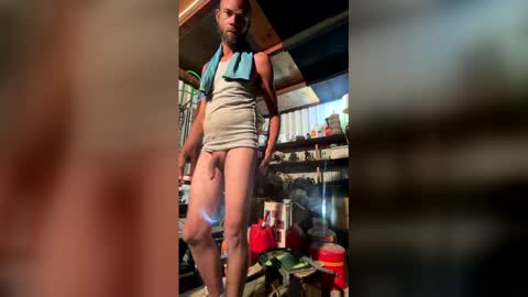 Snapshot of ross2504 chatting on April 8, 2026, 10:26 am ross2504 online show from April 8, 2026, 10:26 am