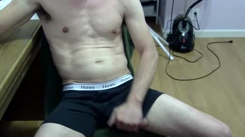 Snapshot of ross96180 chatting on March 3, 2025, 1:31 am ross96180 online show from March 3, 2025, 1:31 am