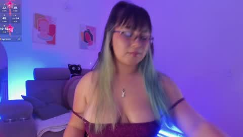 Snapshot of ross_lee chatting on April 18, 2026, 7:07 pm ross_lee online show from April 18, 2026, 7:07 pm