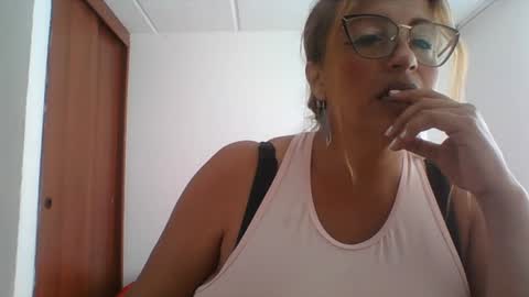 Rossana  online show from December 7, 2024, 3:41 pm
