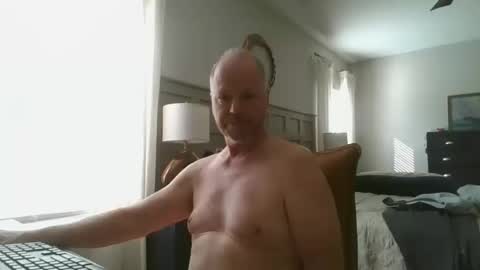 Snapshot of rossd1961 chatting on October 18, 2025, 2:07 pm nanook online show from October 18, 2025, 2:07 pm