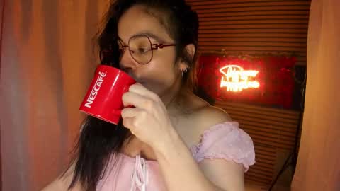 Snapshot of rosse_25 chatting on December 17, 2025, 3:07 pm Would you like to help me with supplementation and sports suits so I can compete in powerlifting online show from December 17, 2025, 3:07 pm