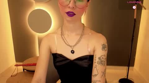 Miss Rosse online show from November 9, 2025, 12:25 pm