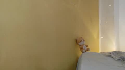 Snapshot of rosse_dredd chatting on May 18, 2026, 4:02 pm Anal for the first time 40000tks online show from May 18, 2026, 4:02 pm
