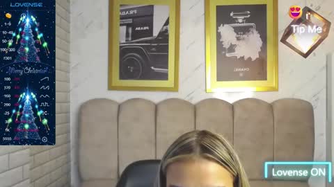 Snapshot of rosse_jeane_v chatting on December 15, 2025, 1:04 pm rosse jeane v online show from December 15, 2025, 1:04 pm