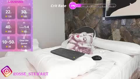 Rosse online show from May 12, 2026, 7:44 pm