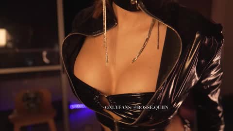 Rossey online show from March 18, 2026, 2:37 am