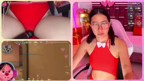 Snapshot of rossiegames chatting on December 14, 2025, 3:06 pm Rossie online show from December 14, 2025, 3:06 pm