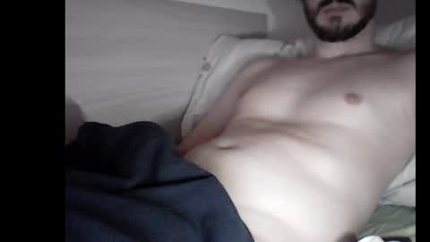 Snapshot of rossini90 chatting on April 5, 2026, 2:36 pm rossini90 online show from April 5, 2026, 2:36 pm