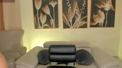 Rossie Rivers online show from March 23, 2026, 7:40 pm