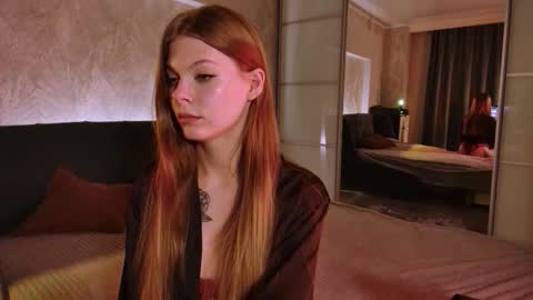 rosy_black_ online show from October 25, 2025, 5:19 pm