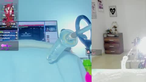 rosy_emely_ online show from February 15, 2026, 9:19 am