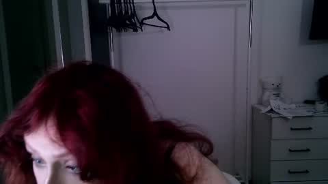 Snapshot of rosy_petal chatting on July 13, 2026, 1:19 am rosy_petal online show from July 13, 2026, 1:19 am