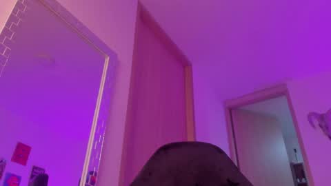 Snapshot of rot_wallace chatting on May 22, 2026, 10:59 pm rot_wallace online show from May 22, 2026, 10:59 pm