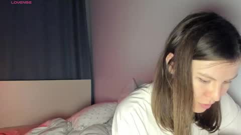 roter_rita online show from February 4, 2025, 3:33 am