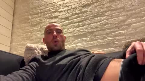 Snapshot of rotteei1 chatting on December 2, 2025, 7:09 pm rotteei1 online show from December 2, 2025, 7:09 pm