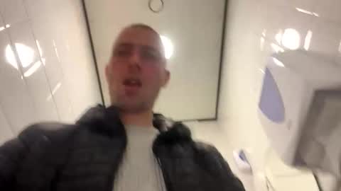 rotteei1 online show from February 3, 2026, 9:36 am