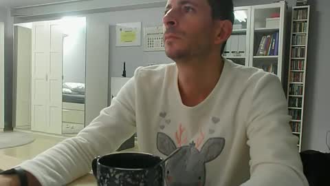 roubarixx online show from October 23, 2025, 7:40 am