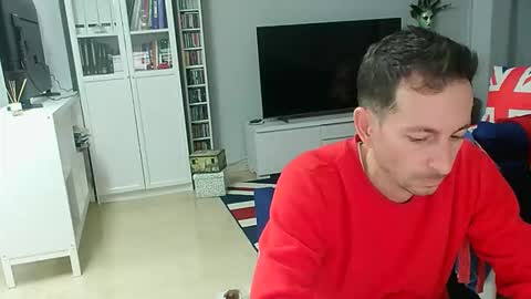 roubarixx online show from December 17, 2025, 9:15 am