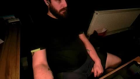 Snapshot of roughwonder chatting on October 13, 2025, 6:13 am Luke online show from October 13, 2025, 6:13 am