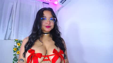 rous_25 online show from December 14, 2024, 12:44 pm