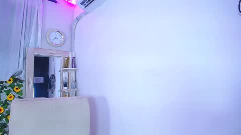 rous_25 online show from December 21, 2024, 12:49 pm