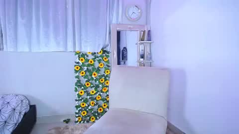 rous_25 online show from December 21, 2024, 3:53 pm