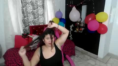 rous_kinky online show from June 10, 2026, 1:21 pm