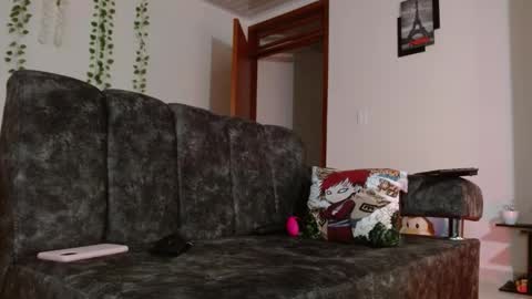 sofia online show from February 7, 2025, 8:20 pm