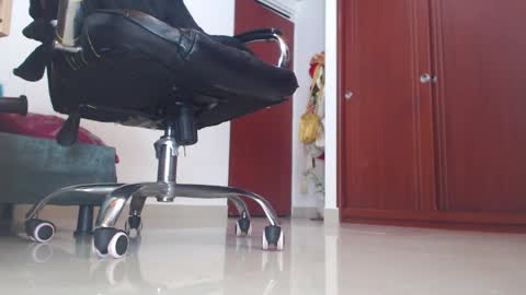 Snapshot of rousee_dawso chatting on March 31, 2026, 11:38 pm Rouse online show from March 31, 2026, 11:38 pm