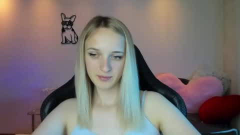 Snapshot of rousereed chatting on July 10, 2026, 11:35 am Rouse online show from July 10, 2026, 11:35 am