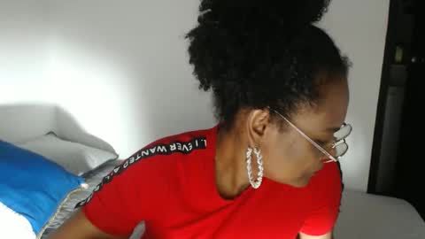 luxa online show from December 2, 2025, 7:20 pm