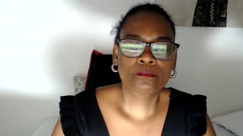 luxa online show from May 31, 2026, 7:59 pm