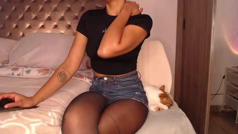 Snapshot of rouss_henao chatting on March 29, 2026, 1:38 am Rouss marie henao online show from March 29, 2026, 1:38 am