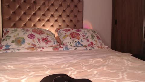 Snapshot of rouss_henao chatting on April 8, 2026, 2:00 am Rouss marie henao online show from April 8, 2026, 2:00 am