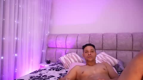 Snapshot of rousse_coup chatting on December 2, 2025, 7:20 pm Rosse and Miller online show from December 2, 2025, 7:20 pm